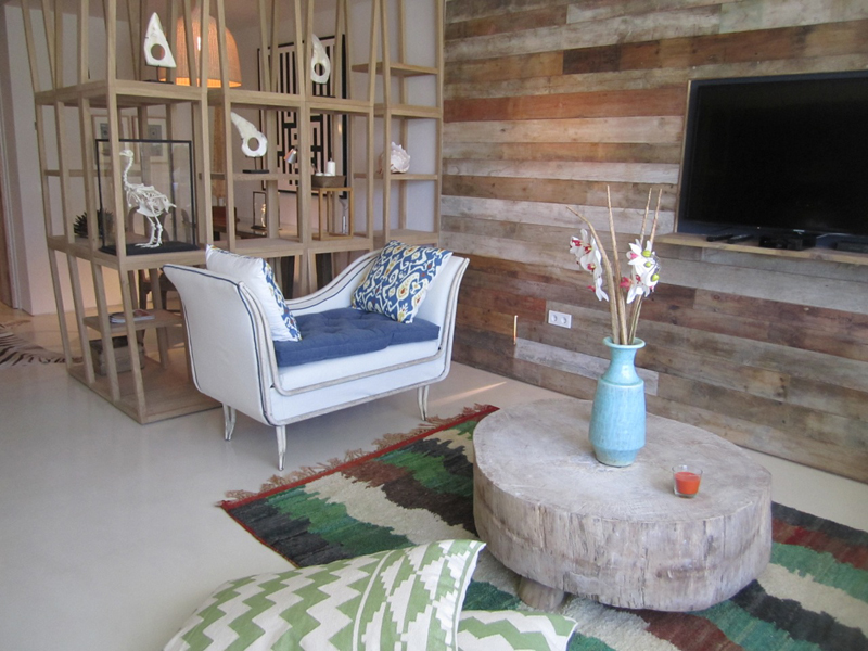 Jon Urgoiti con material de Derribo